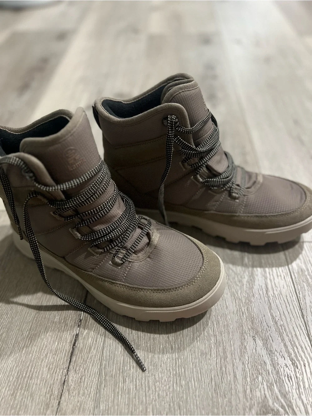 Kamik Men's Taupe Atwater High-Top Outdoor Boot